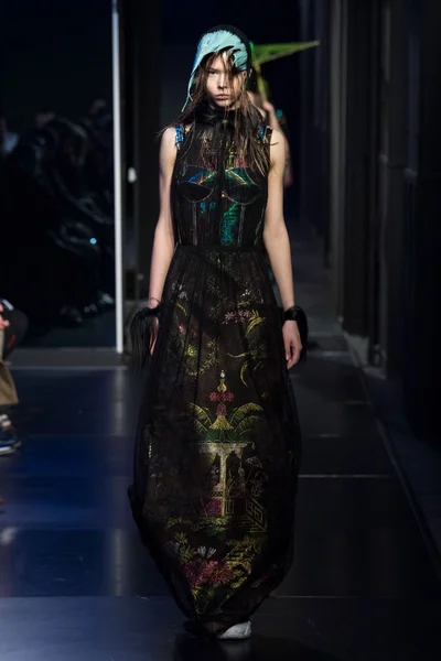 Look 34
